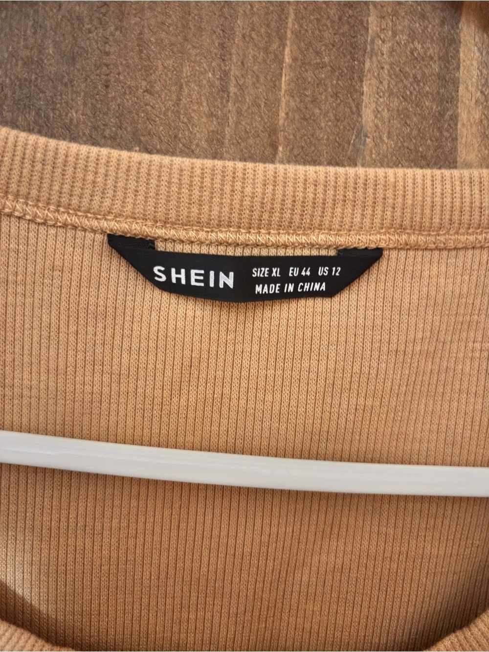 Cropped Ribbed Tank Top - Taupe - Picture 9 of 10